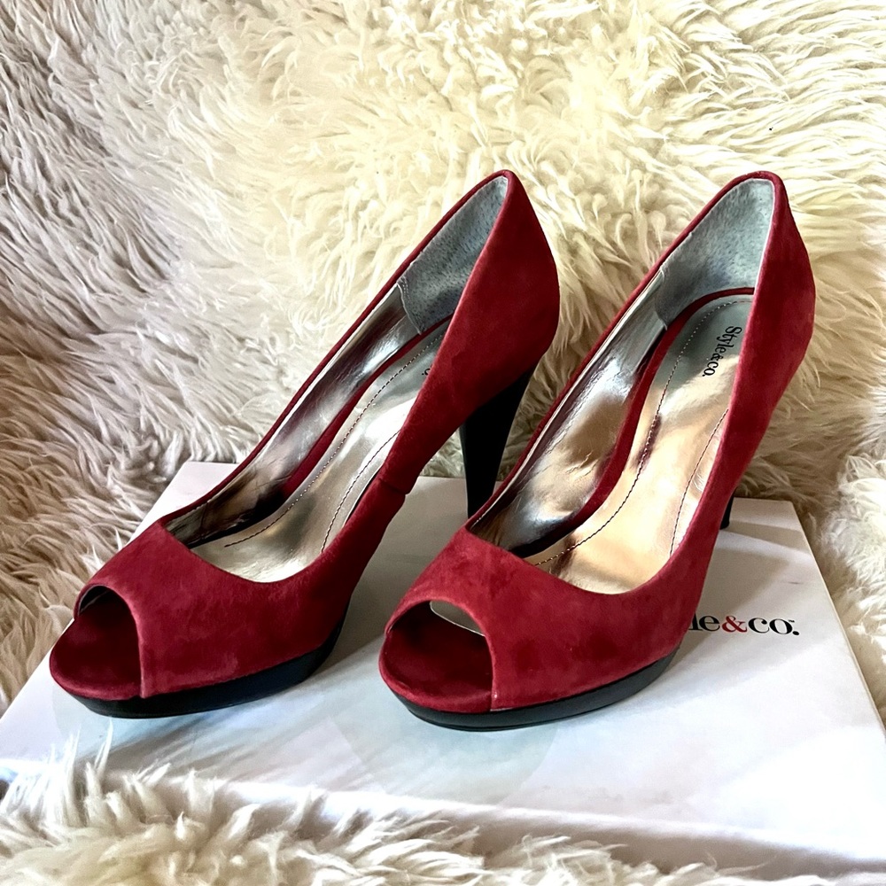 Style & Co Celine Open Toe Suede on Brick